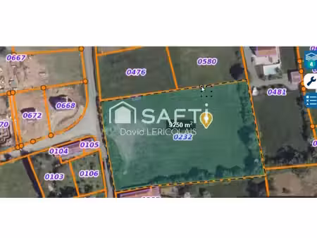 tres grand terrain constructible