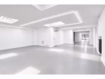 local commercial à louer  165 m²  boulevard d'avroy