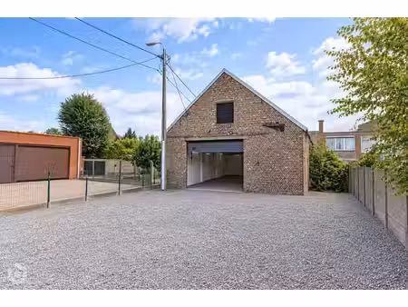 magazijnruimte (+- 95 m²) op toplocatie