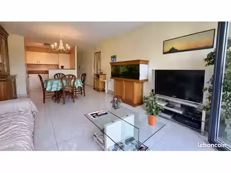 les touches – t3 63 m² – locataire en place – rentabilité 7 1 %