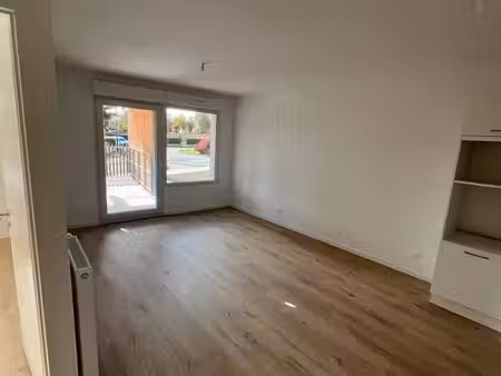 t2 récent 44 m² – balcon 9 m² – parking sous-sol – orvault