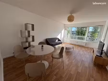 t2 meublé refait à neuf (50 m²) avec parking – triangle d'or / parc barbieux