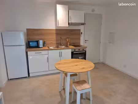 studio meublé de 24 m2 à louer vinon sur verdon iter cadarache