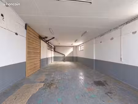 garage local industriel 80 m2