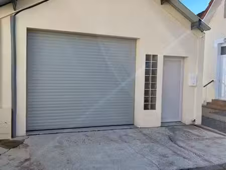 garage box grande surface avec électricité aux normes
