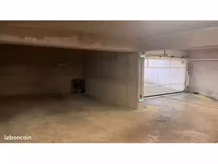 parking souterrain à louer