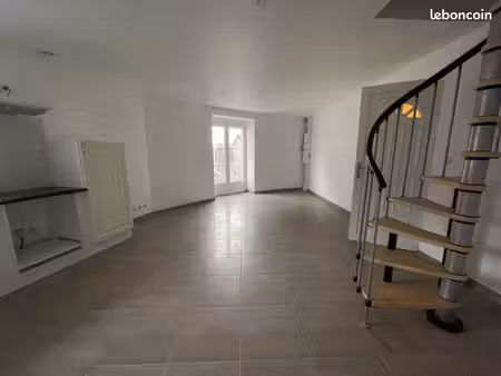 à louer duplex saint pal de mons