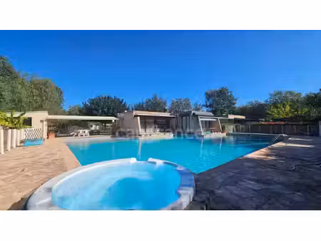 propriété à vendre hyeres 6 pièce(s) 210m2 997 000€