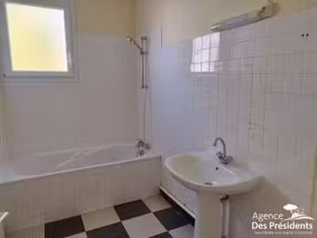 vente maison aux sables-d'olonne (85100) : à vendre / 104m² les sables-d'olonne
