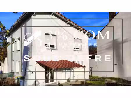 maison de ville avec jardin et deux garages
