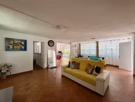 maison t3 hauteurs lezarde louee vide terrain de 949m2