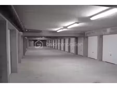 vente parking 14 m² à grenoble (38000)  11 000 €