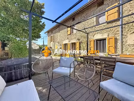 vente maison 6 pièces 122 m2 à saint-marcel-bel-accueil