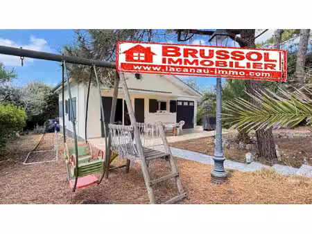 maison située sur une belle parcelle de 699 m2 à lacanau-océan centre ville à pied