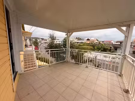 appartement à vendre le vauclin 8 pièce(s) 144m2 345 000€