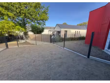 la pommeraye - grand plateau brut avec jardin et parking privatifs