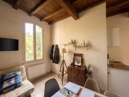 investissement locatif clé en main — t2 loué au cœur de sommières — rentabilité ≈ 6 5 %