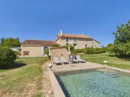 propriété à la campagne avec piscine et 4 2 hectares de terrain