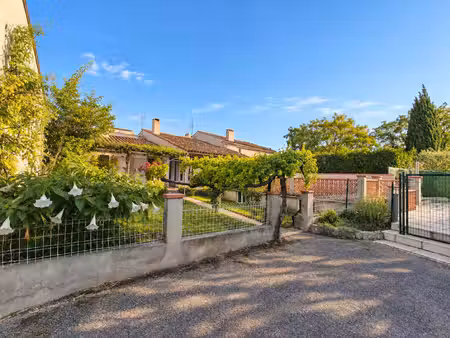 proche limoux-maison familliale de plaind pied de 160m2 sur terrain arbore de 2 250m2 avec