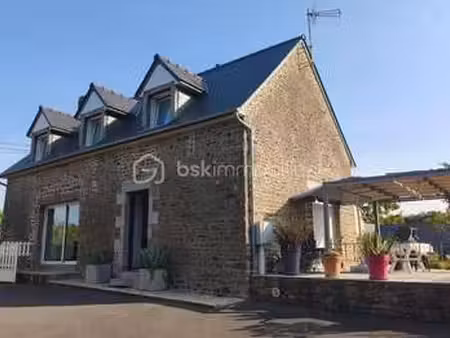 vente maison à saint-pierre-des-landes (53500) : à vendre / 157m² saint-pierre-des-landes