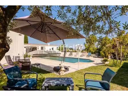 villa