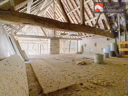 a simandre - grange à fort potentiel 150 m² aménageables