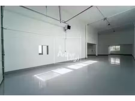 location local d’activités evry 91000 217m² à 657m²