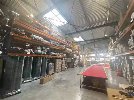 location local d'activités tremblay en france 677 m²