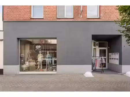 handelsgelijkvloers op toplocatie in schilde