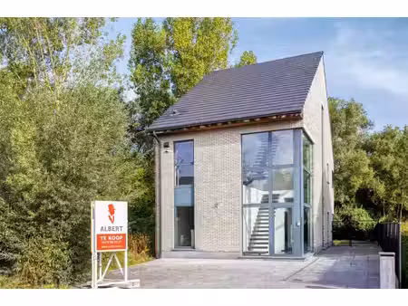 lichtrijke driegevelwoning met 250 m² woonruimte