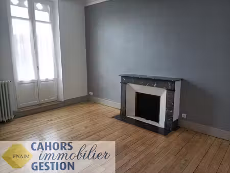 t4bis - centre-ville - cahors