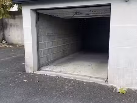 vente parking à angers (49000)  14 000 €
