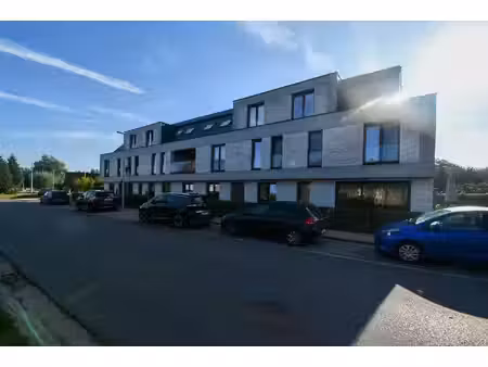 prachtig duplexappartement met 2 terrassen  leuke architectuur en 3 ruime slaapkamers!
