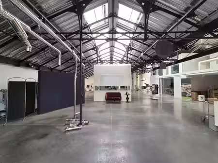 location entrepôt 553m²