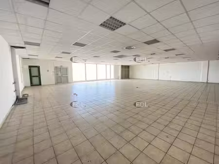location local d’activités martigues 13500 467m² à 935m²