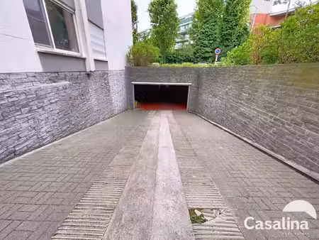 casalina real estate - staanplaats voor één wagen