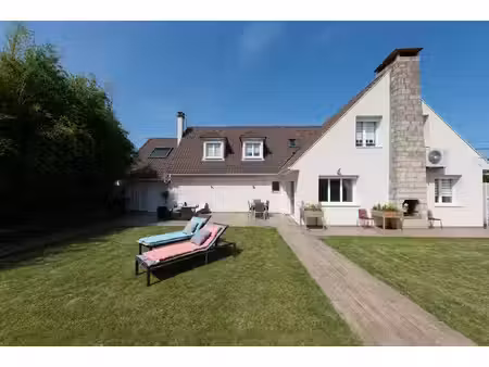 vente maison 9 pièces  217.00m²  chelles