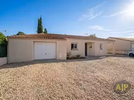 vente maison à saint-georges-de-montaigu (85600) : à vendre / 88m² saint-georges-de-montai