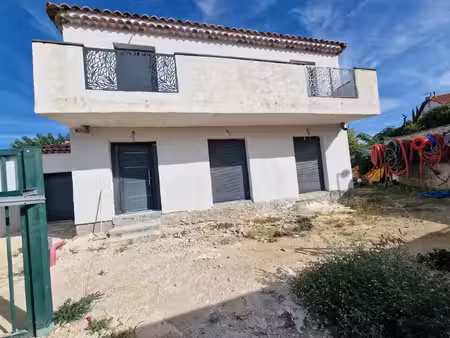 vente maison 4 pièces 125 m² rognac (13340)