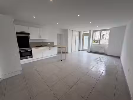 location appartement 3 pièces 65m² st paul de varax 01240