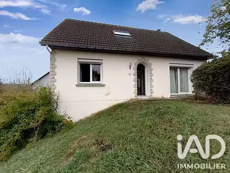 maison à givet (08600)
