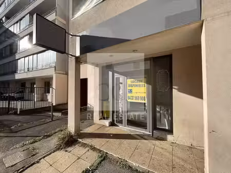 vente commerce lyon 8 69008 61m²