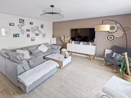 location appartement 2 pièces  53.52m²  sainte