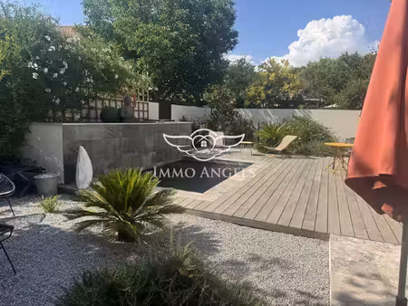 villa contemporaine avec piscine  t2 indépendant et garage –