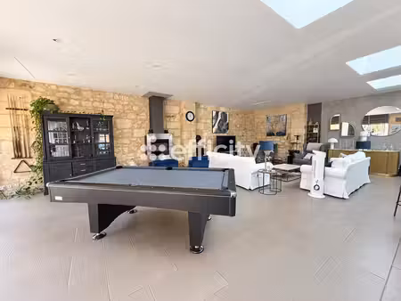 maison 5 pièces - 220 m²