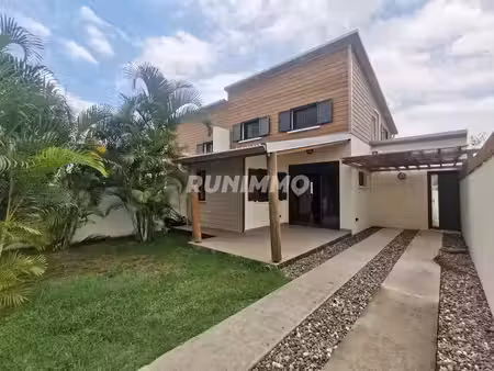 location maison 4 pièces 97.68 m² à la possession (97419)  1 640 €