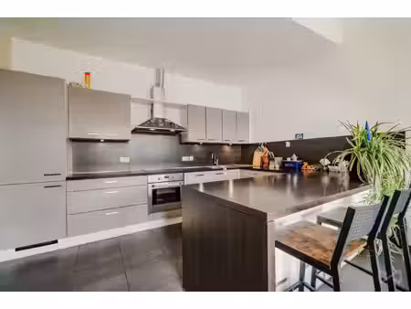 appartement te koop in sint-jans-molenbeek met 2 slaapkamers