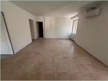 location maison 4 pièces 119 m² à ales (30100)  889 €