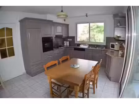 location maison 4 pièces 115 m² à villevêque (49140)  1 300 €
