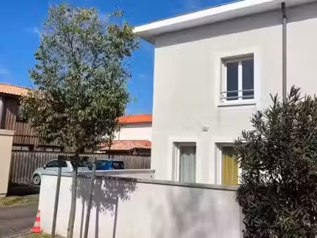 location maison 3 pièces à la teste-de-buch (33260)  1 170 €